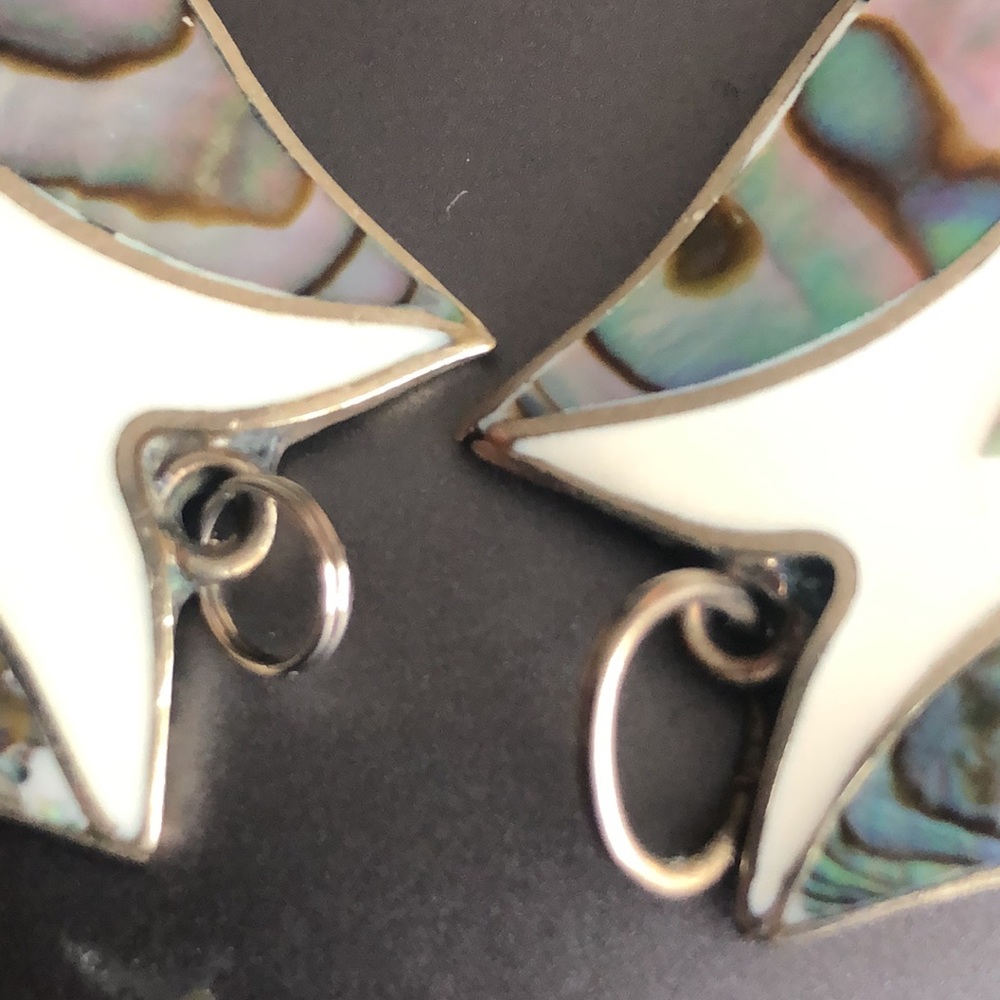Pair of Mexican Alpaca silver and abalone shell pendants/earrings. - Picture 4 of 5